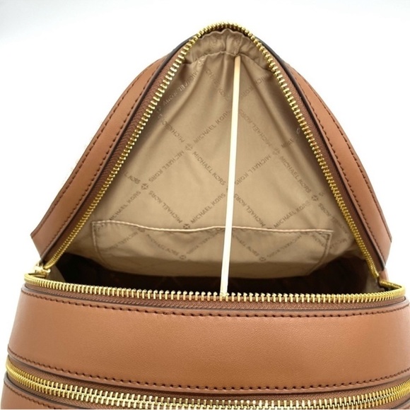 Michael Kors Jaycee Medium Zip Packet Backpack Vanilla/Brown - Picture 10 of 11